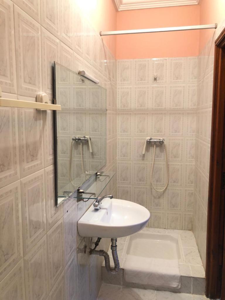 Riad Ramona Lqariya Seyaheya Marrakesh Kamer foto